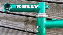 Green Kelly Deluxe 19 Steel Frame, Rockshox SID, Kelly Stem, Chris King Headset