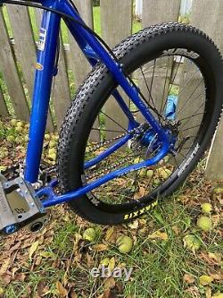Mountain Bike Yeti Pro FRO SID Titanium Rock Shox New Hope Hubs & Spank Rims