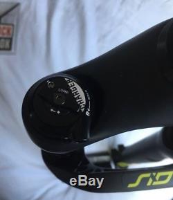 Rockshox Sid World Cup Boost 27.5 Rare Colour-way Charger Damper New
